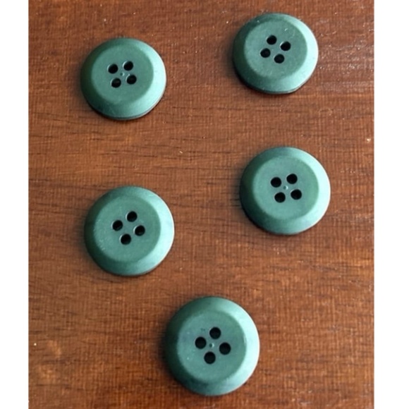 Never used buttons - Picture 2 of 3